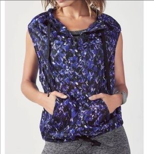 Stylish active wear NWT Fabletics Demi Lovato Damara mesh vest